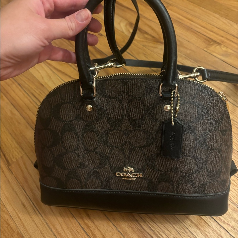 Coach handbag brown monogram